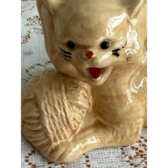 Vintage 50's McCoy Pottery Beige Kitten Cat Planter - Picture 7 of 14